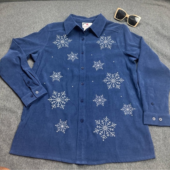 Quacker Factory Faux Suede Snowflake Winter/ Christmas Blue Button Up Womens MD - Picture 1 of 8